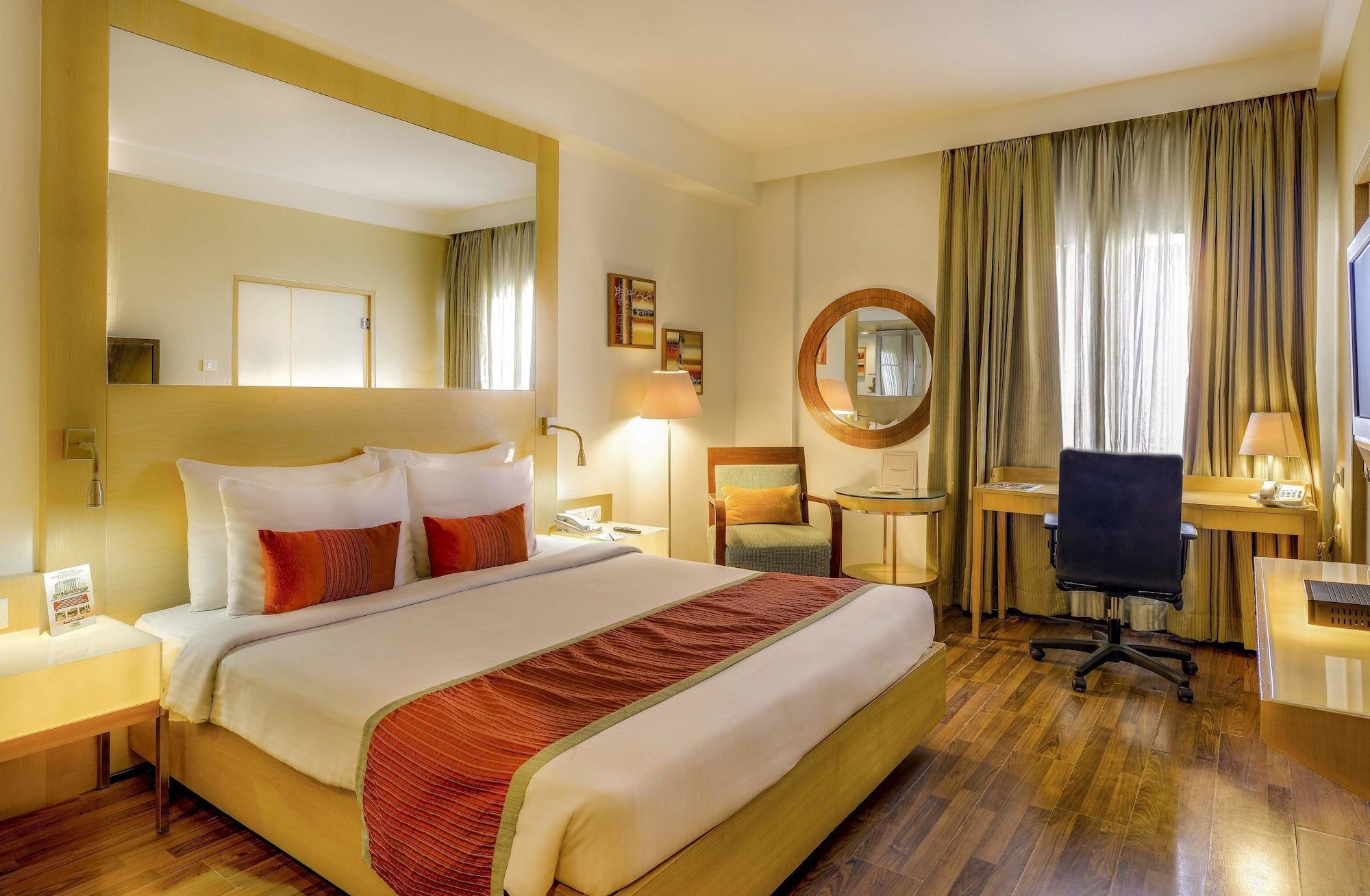 Pride Hotel, Τσενάι Εξωτερικό φωτογραφία