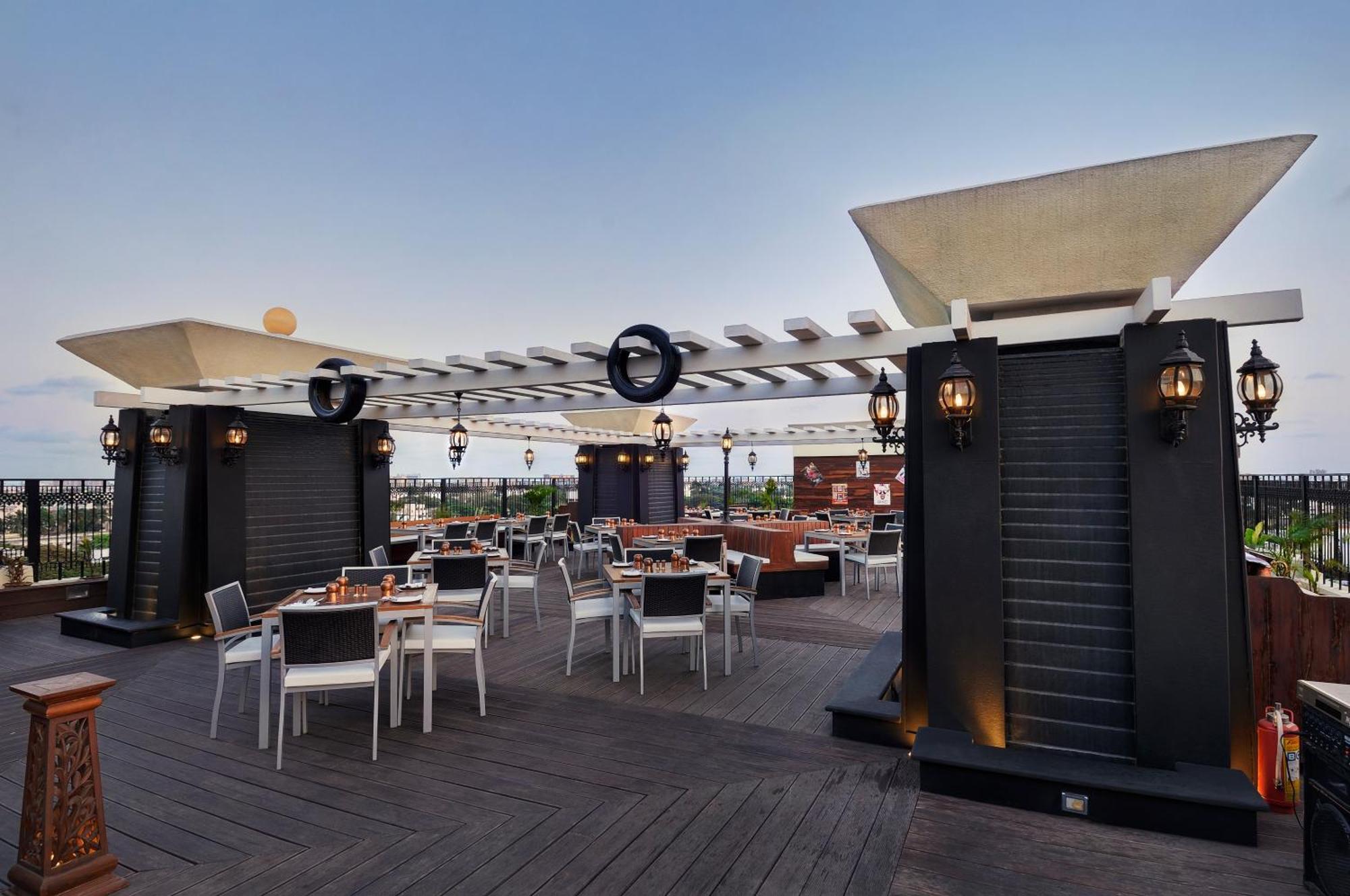 Pride Hotel, Τσενάι Εξωτερικό φωτογραφία