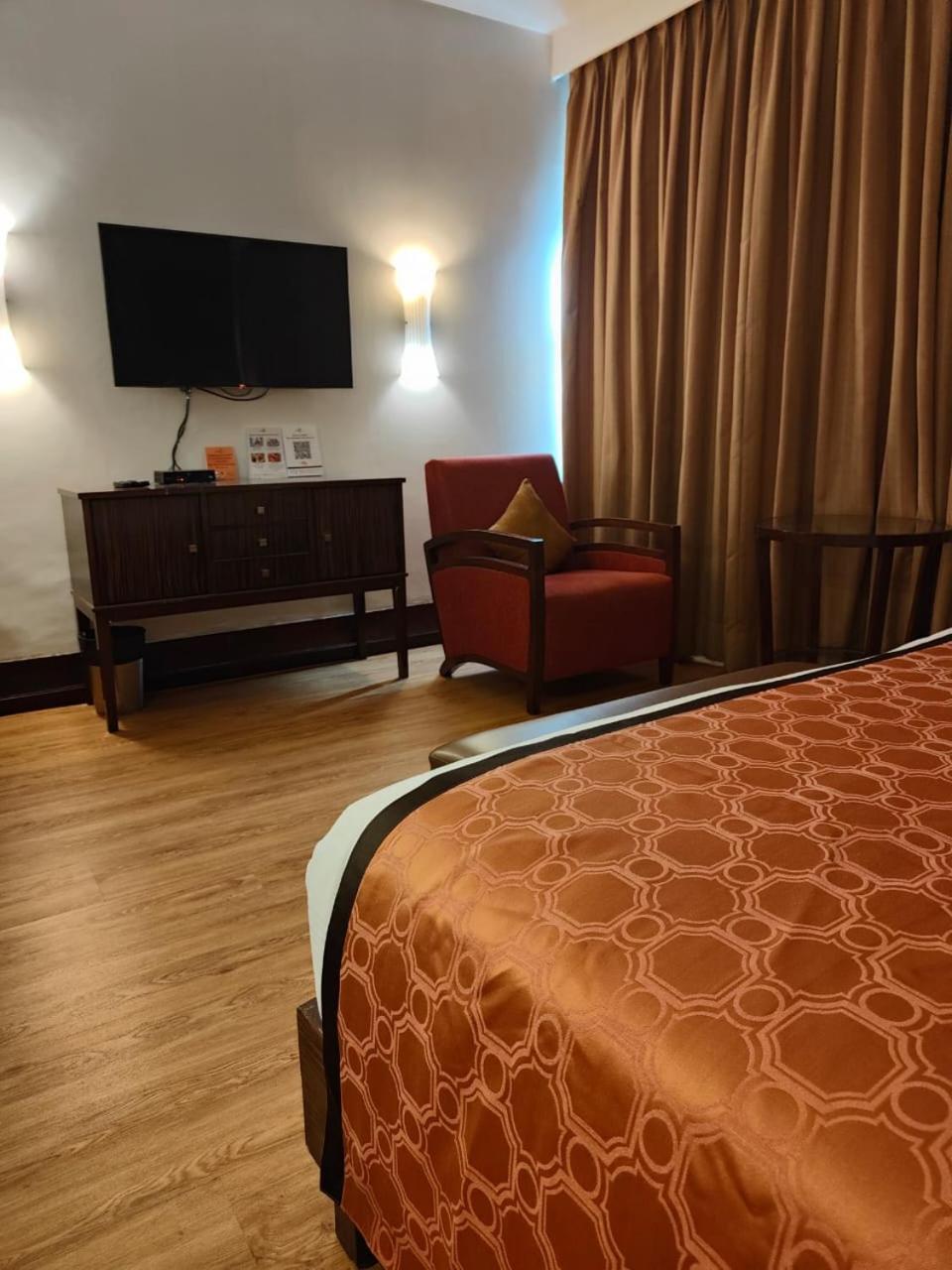 Pride Hotel, Τσενάι Εξωτερικό φωτογραφία