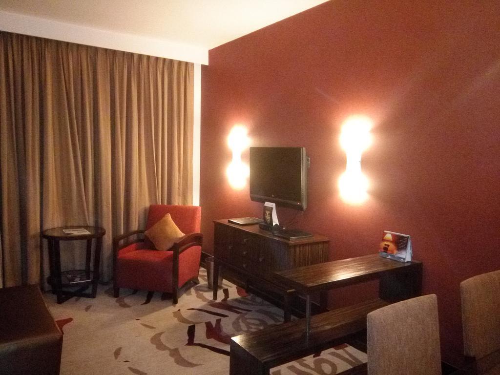 Pride Hotel, Τσενάι Εξωτερικό φωτογραφία